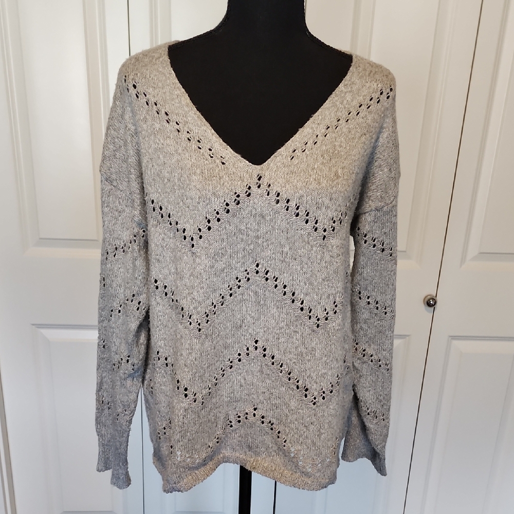 Elegant Gray V-Neck Sweater